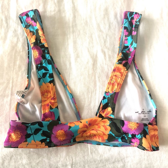 Urban Outfitters Out From Under Swim Top - Picture 2 of 3